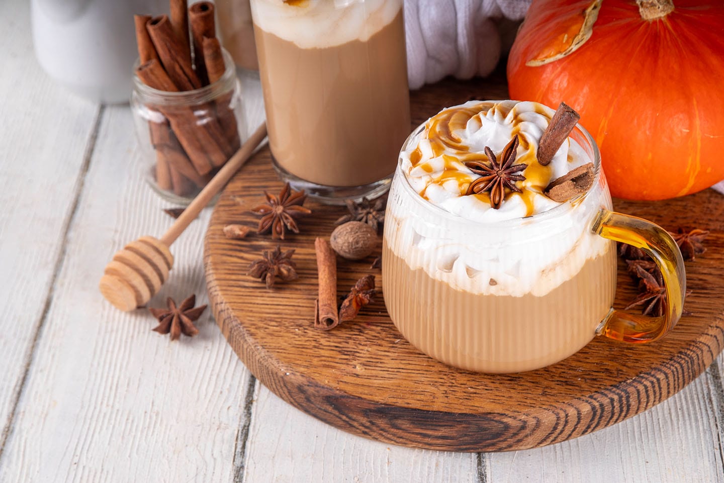 5 Seasonal Coffee Drinks & Snacks at Ellianos You Don’t Want to Miss