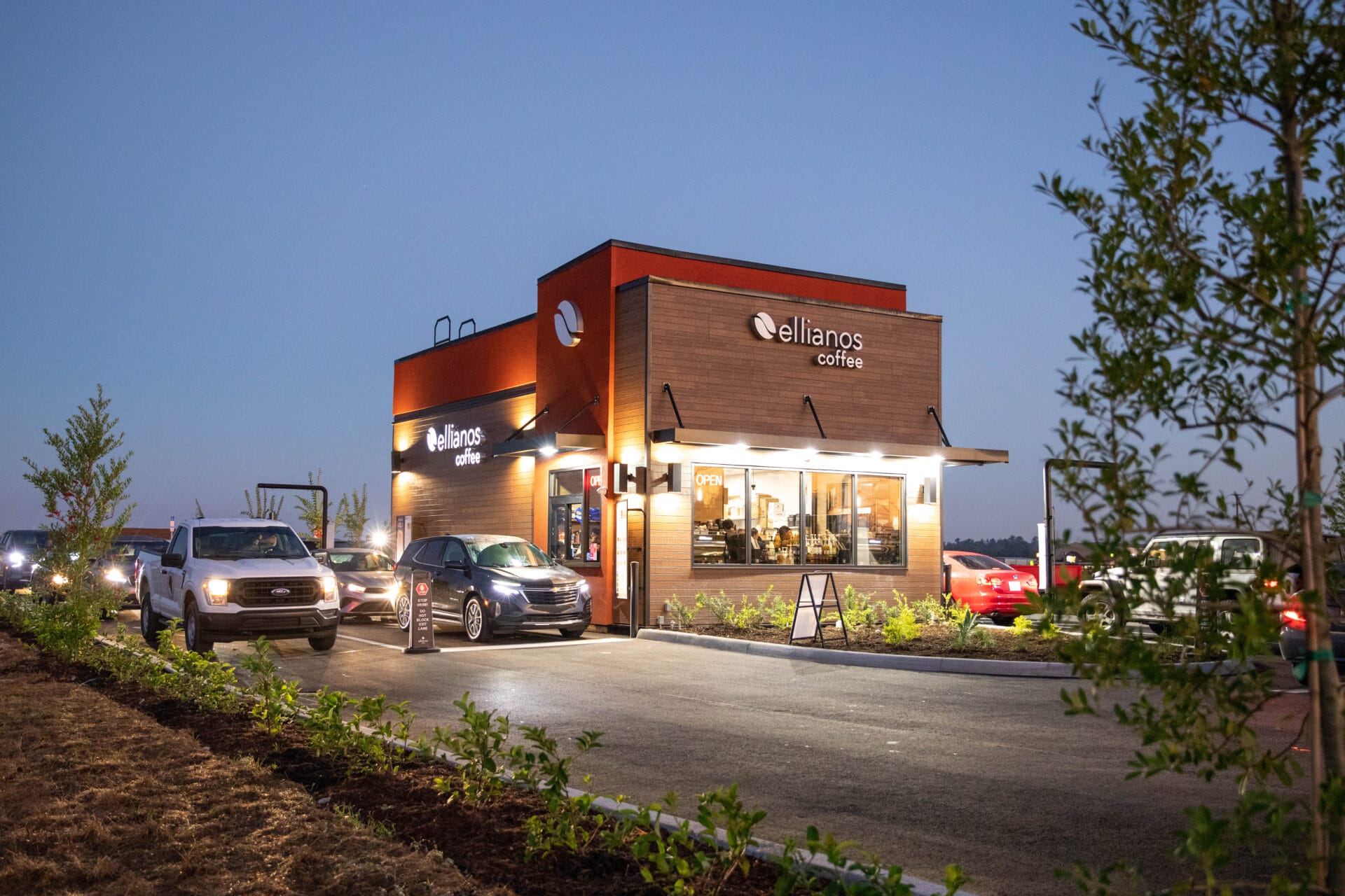 Ellianos Coffee Opens Second Location in Live Oak, Florida